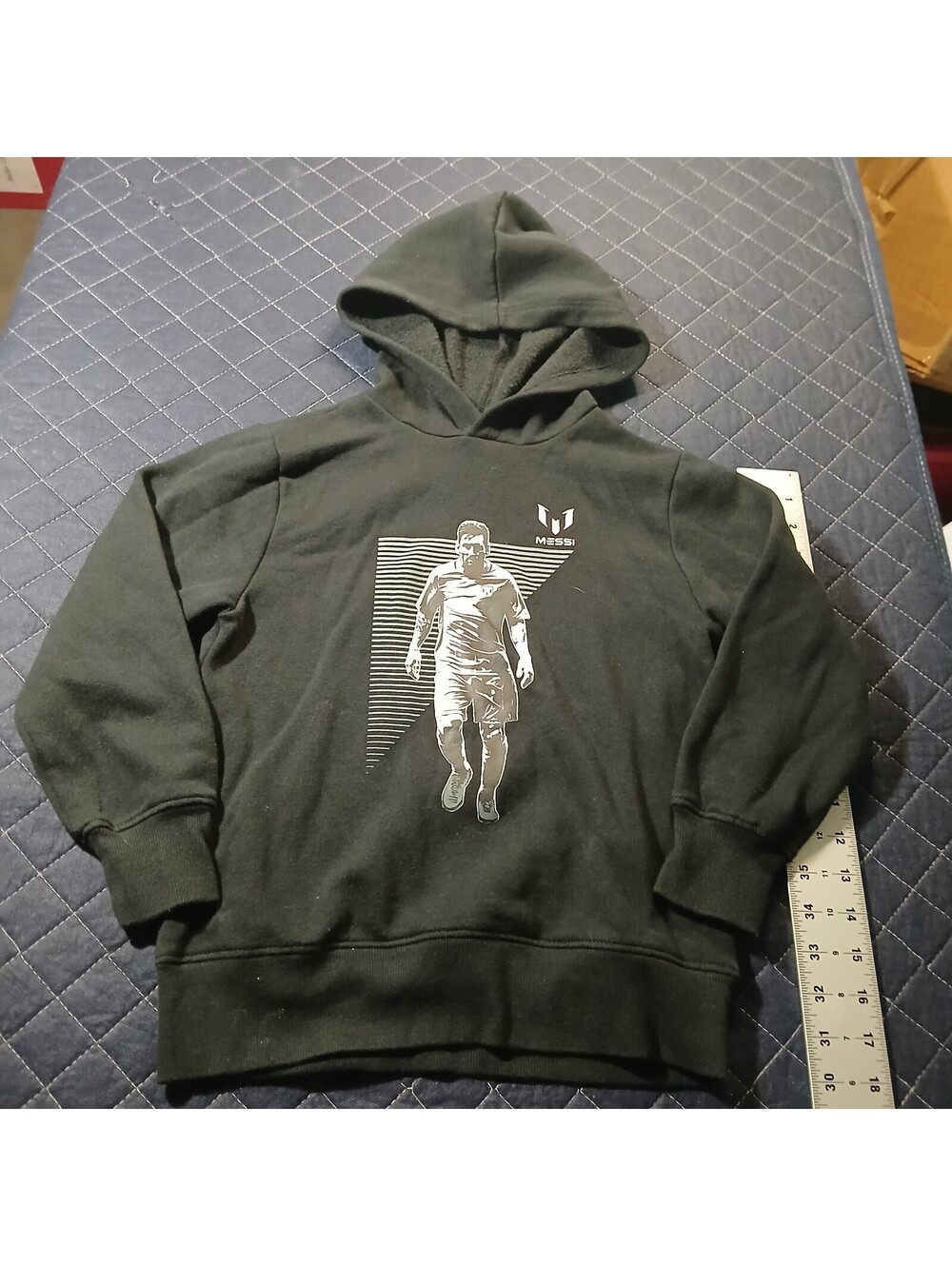 Messi Collection Graphic Hoodie Youth Size S Black Pullover Soccer Sweatshirt